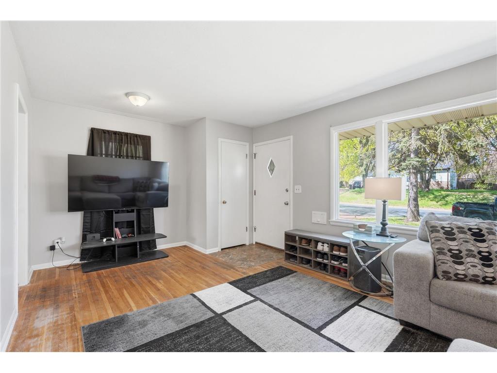 4851 2 1/2 Street NE Fridley MN 55421 7068765 image4