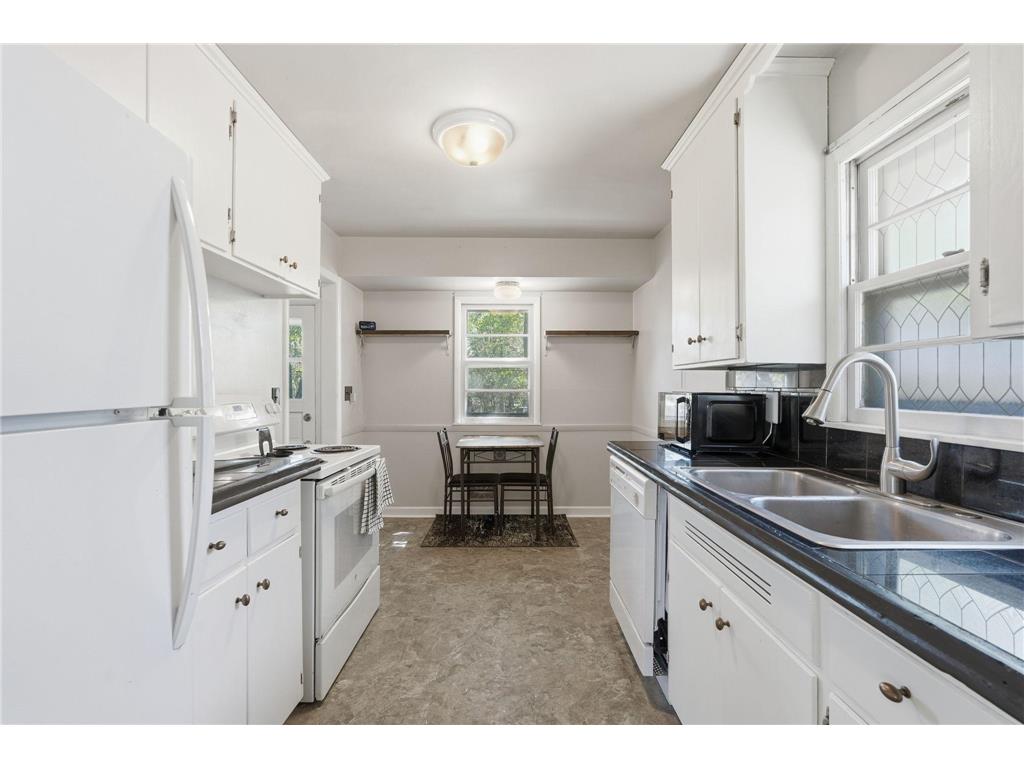 4851 2 1/2 Street NE Fridley MN 55421 7068765 image8