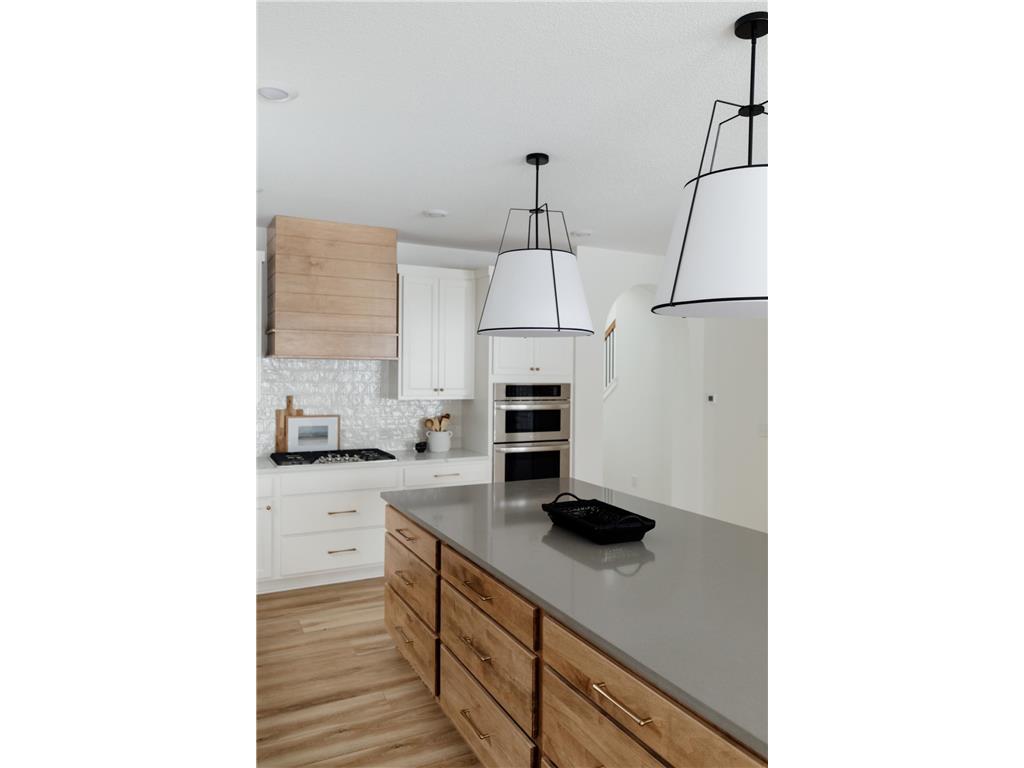 4852 Hanson Road Shoreview MN 55126 6621796 image1