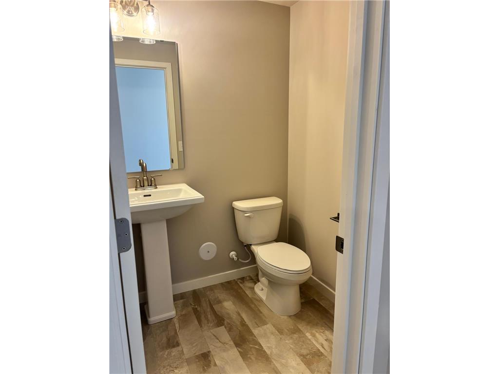 4855 Island Park Drive Woodbury MN 55129 7022210 image15