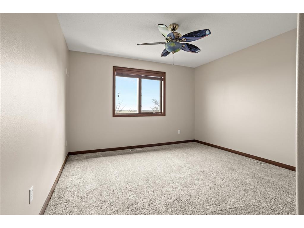 4856 2nd Street SW Moorhead MN 56560 7064925 image42