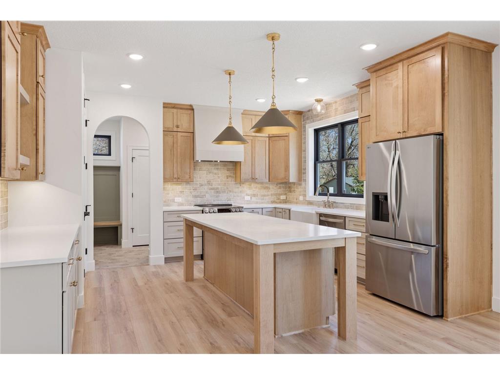 4858 Hanson Road Shoreview MN 55126 6636770 image1