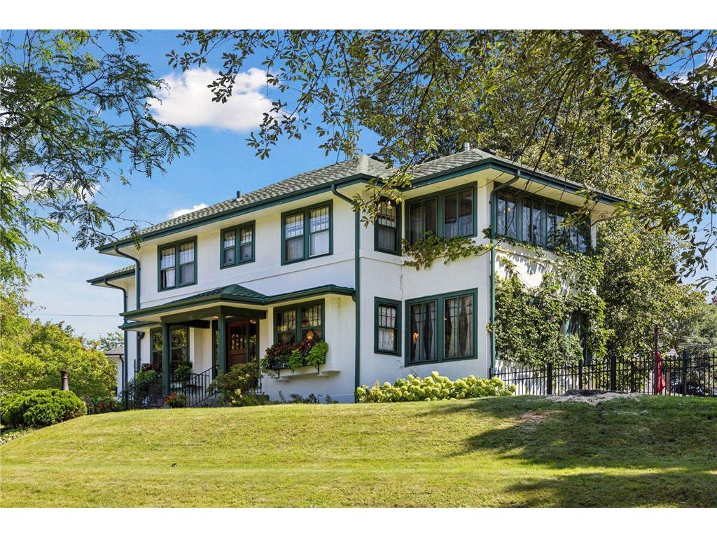 486 Mount Curve Boulevard Saint Paul MN 55116 6627221 image1