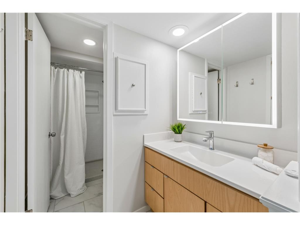 4860 Kingsberry Lane Minnetonka MN 55345 7064430 image14
