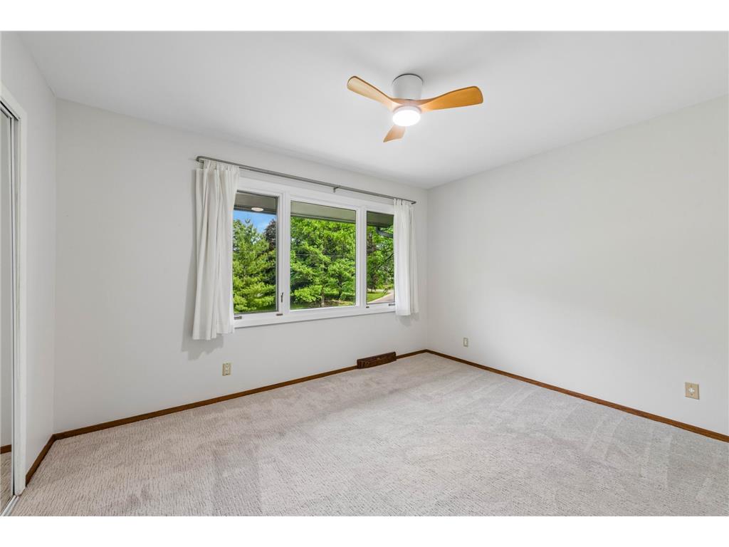 4860 Kingsberry Lane Minnetonka MN 55345 7064430 image15