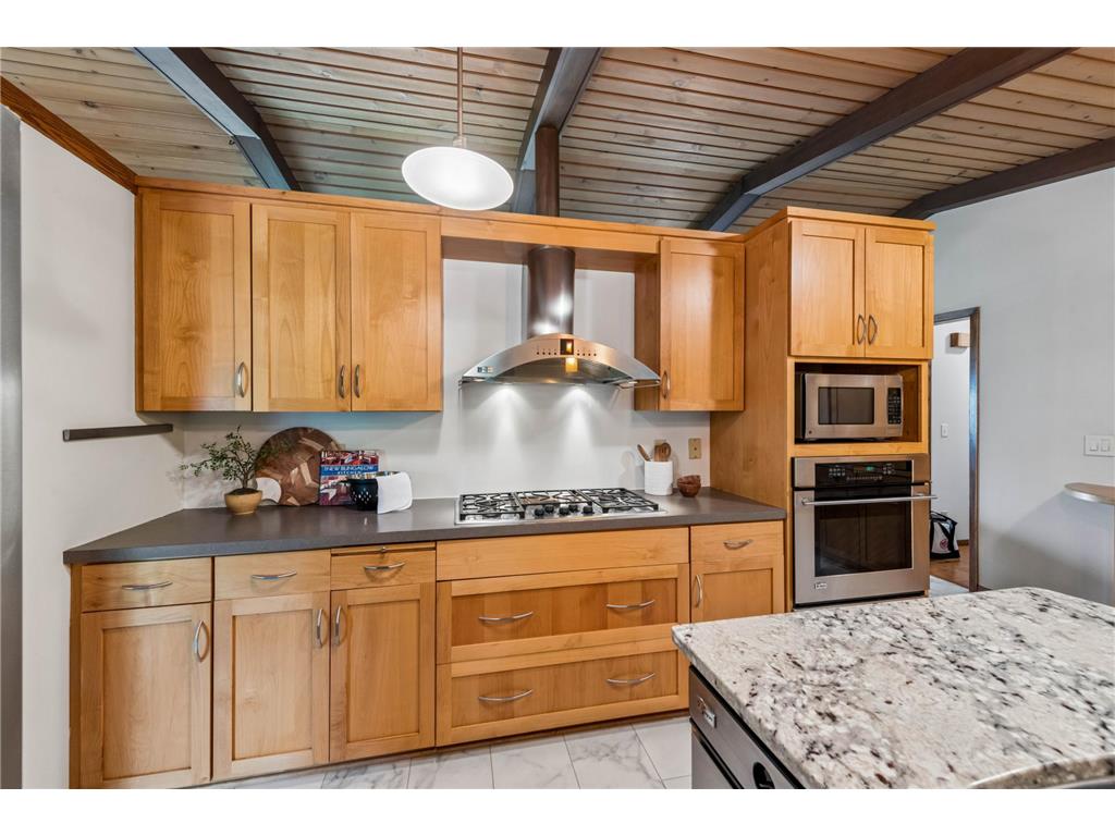 4860 Kingsberry Lane Minnetonka MN 55345 7064430 image8