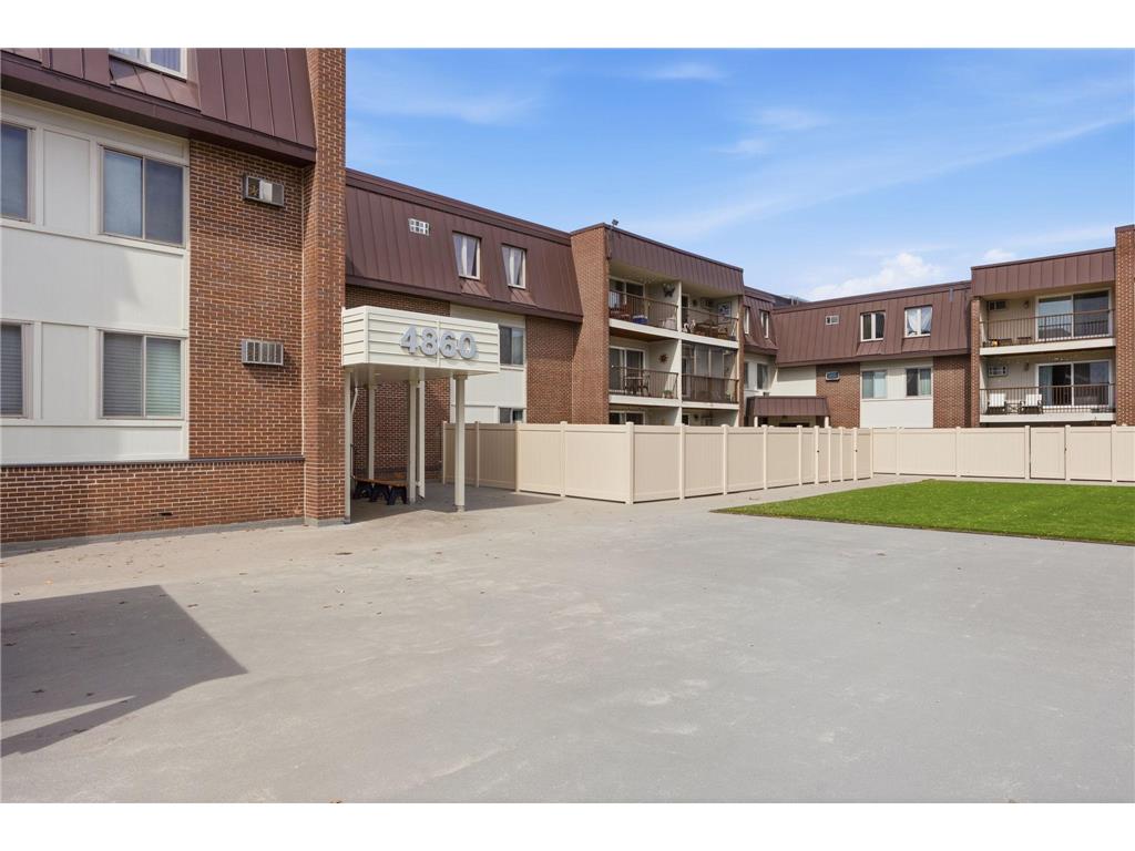 4860 Park Commons Drive #211 Saint Louis Park MN 55416 - Wolfe Park 7044362 image42