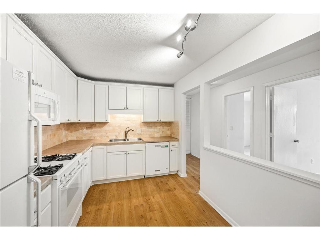 4860 Park Commons Drive #211 Saint Louis Park MN 55416 - Wolfe Park 7044362 image9