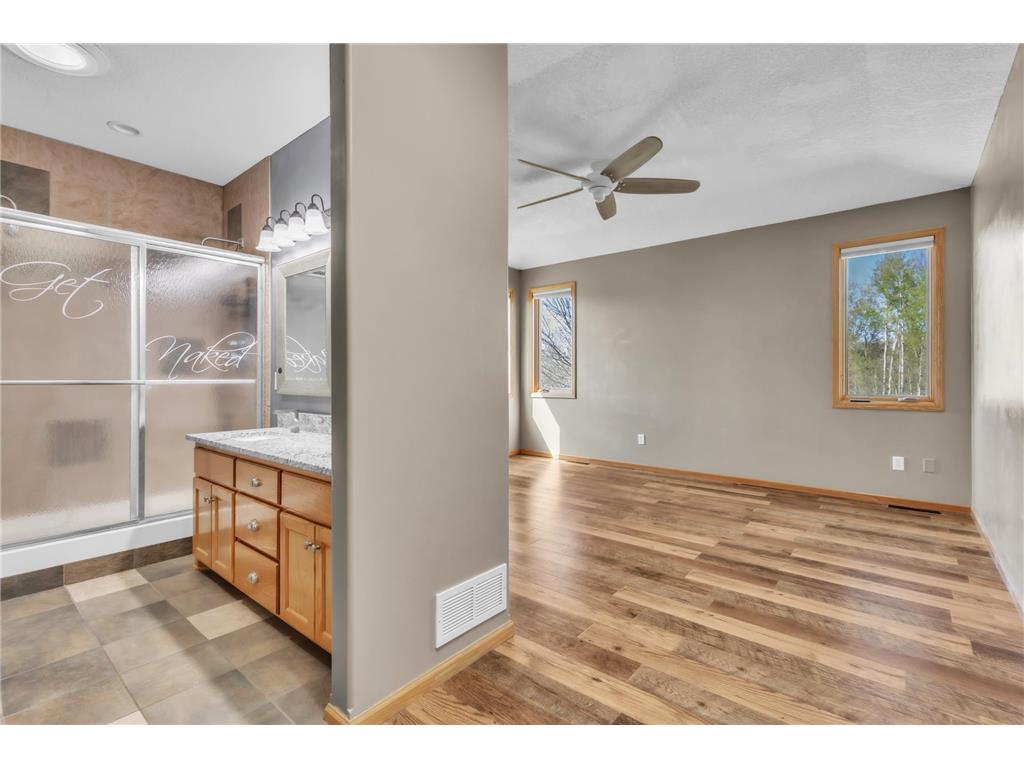 487 290th Lane NW Bradford Twp MN 55040 7068057 image11