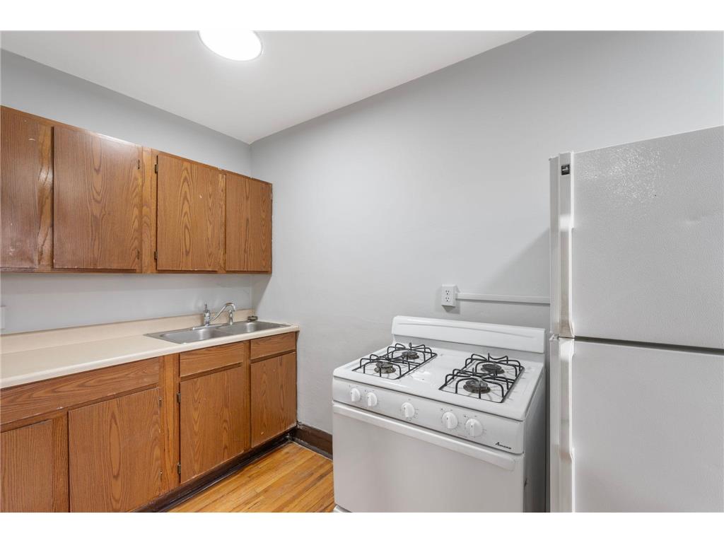 487 Grand Avenue Saint Paul MN 55102 7021856 image104