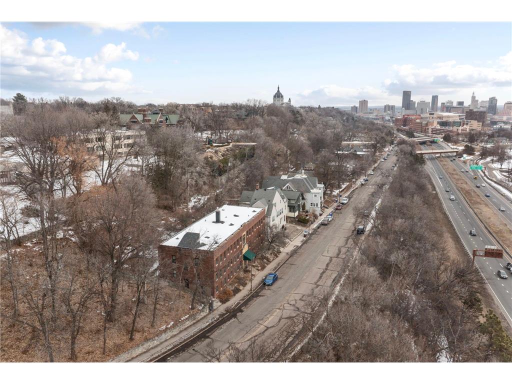 487 Grand Avenue Saint Paul MN 55102 7021856 image3