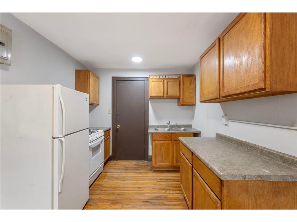 487 Grand Avenue Saint Paul MN 55102 7021856 image48