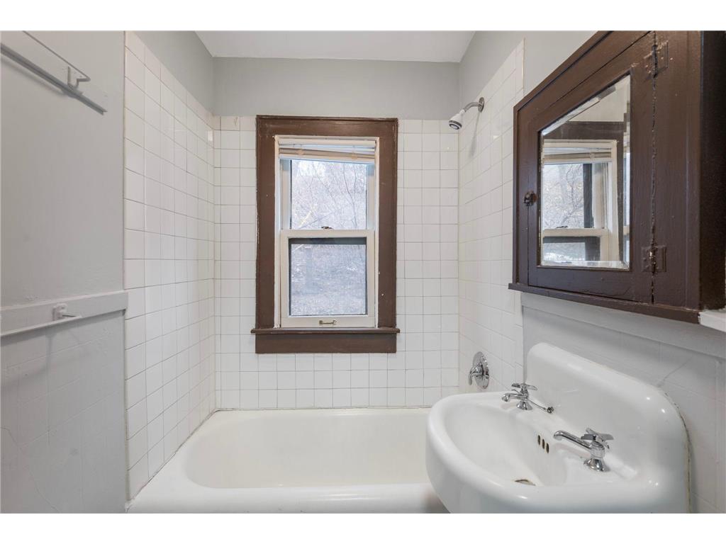 487 Grand Avenue Saint Paul MN 55102 7021856 image52