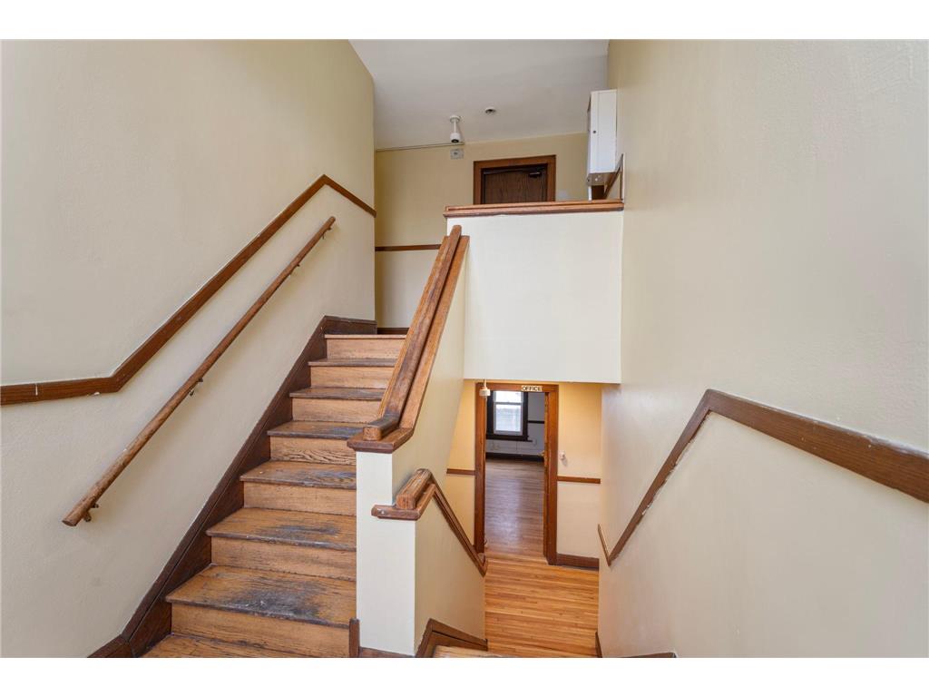 487 Grand Avenue Saint Paul MN 55102 7021856 image6