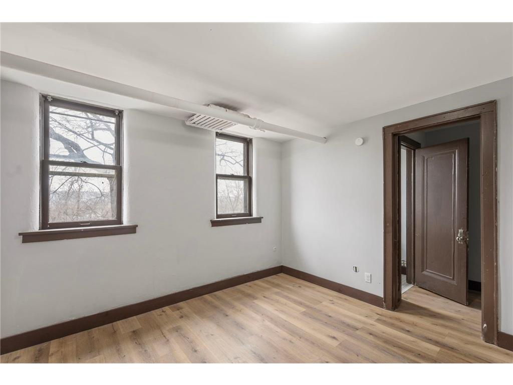 487 Grand Avenue Saint Paul MN 55102 7021856 image71