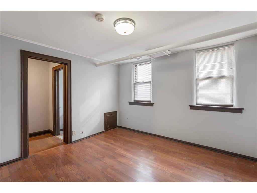 487 Grand Avenue Saint Paul MN 55102 7021856 image84