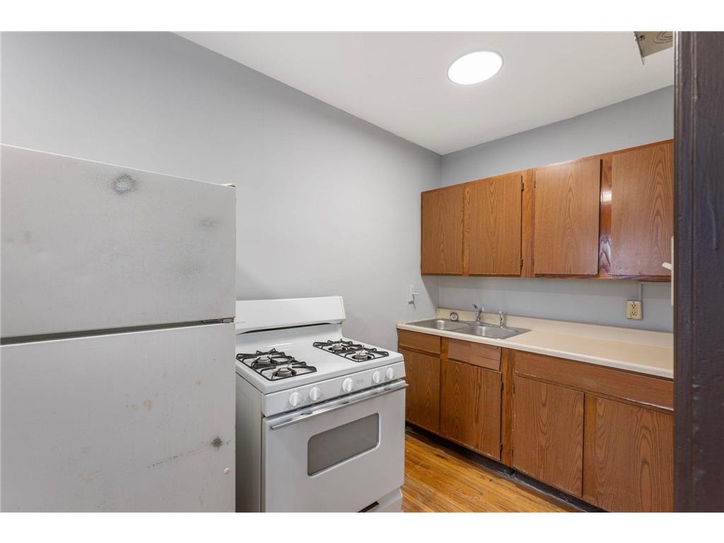487 Grand Avenue Saint Paul MN 55102 7021856 image99