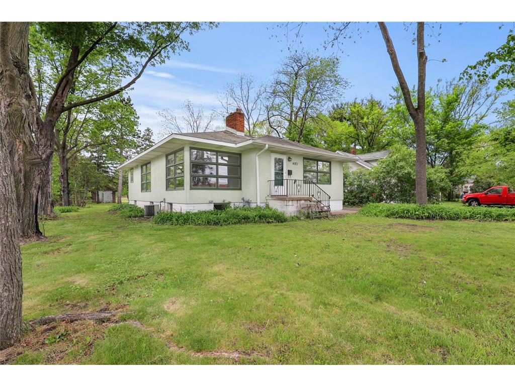 4871 Bald Eagle Avenue White Bear Lake MN 55110 7075020 image1