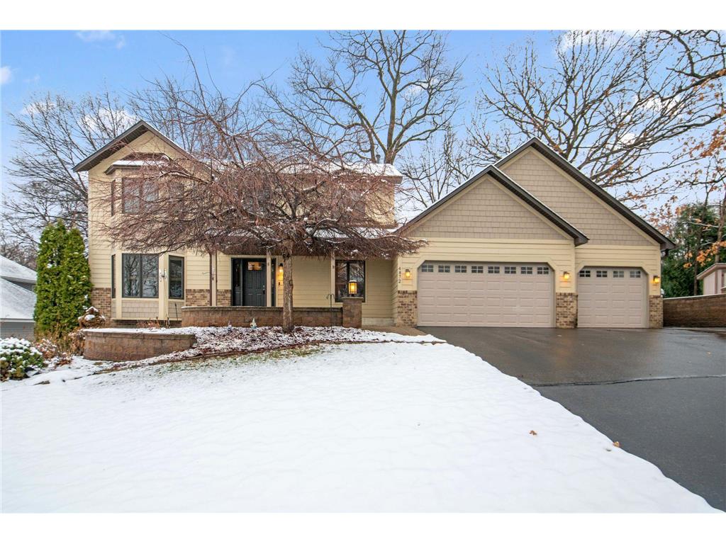 4872 Four Seasons Drive Eagan MN 55122 6687672 image2