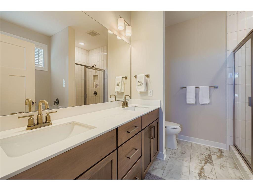 4873 127th Circle NE Blaine MN 55449 7027385 image16