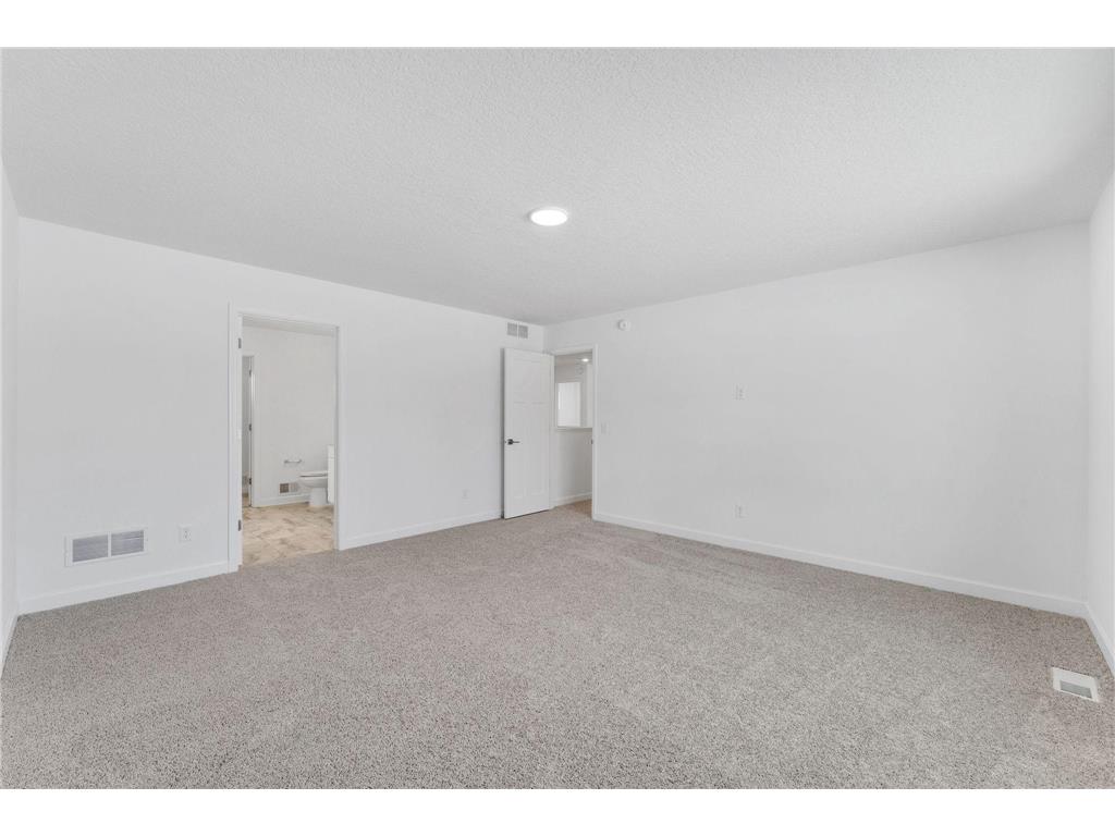 4879 Noble Drive NW Rochester MN 55901 7019872 image14