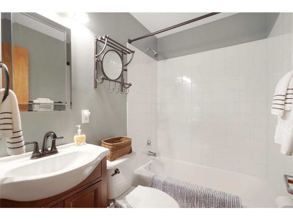 488 Wabasha Street N #606 Saint Paul MN 55102 7024411 image9