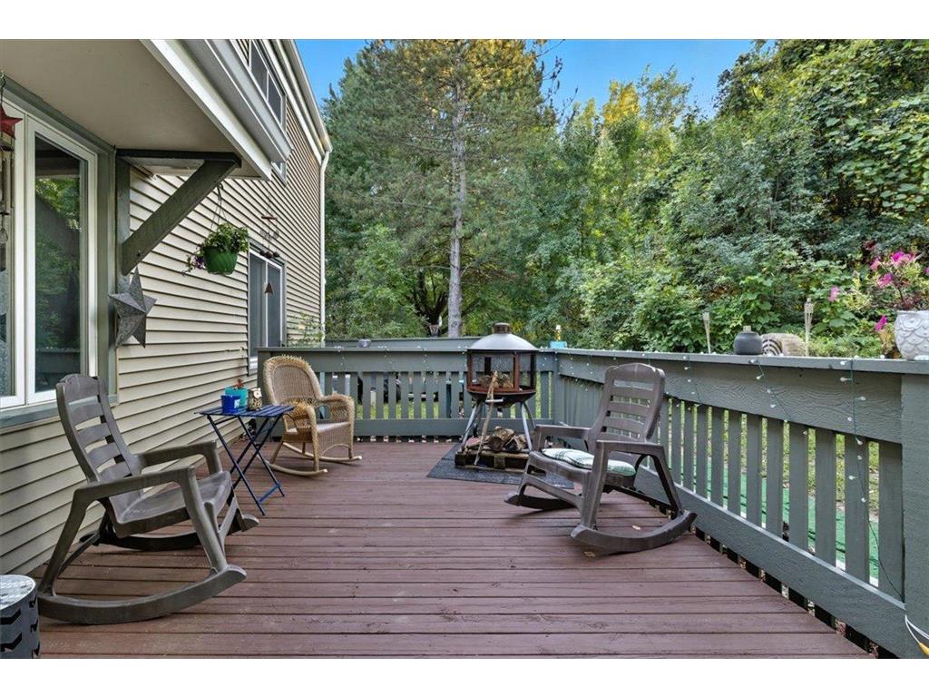 4880 Grenwich Trail N Oakdale MN 55128 6789925 image2