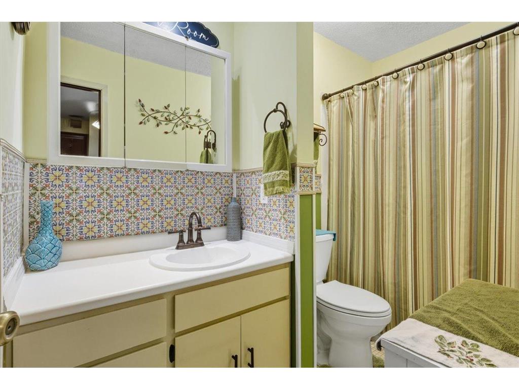 4880 Grenwich Trail N Oakdale MN 55128 6789925 image25