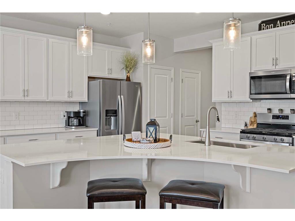 4884 Avery Court Eagan MN 55123 6747857 image1
