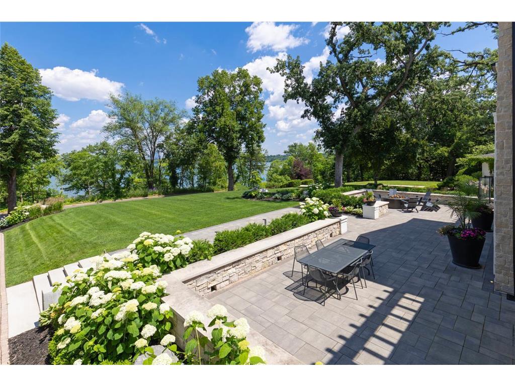 4889 E Lake Harriet Parkway Minneapolis MN 55419 - Harriet Lake 7050178 image2
