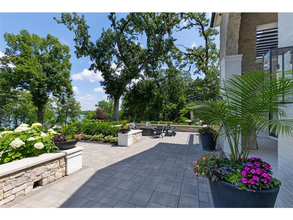 4889 E Lake Harriet Parkway Minneapolis MN 55419 - Harriet Lake 7050178 image3