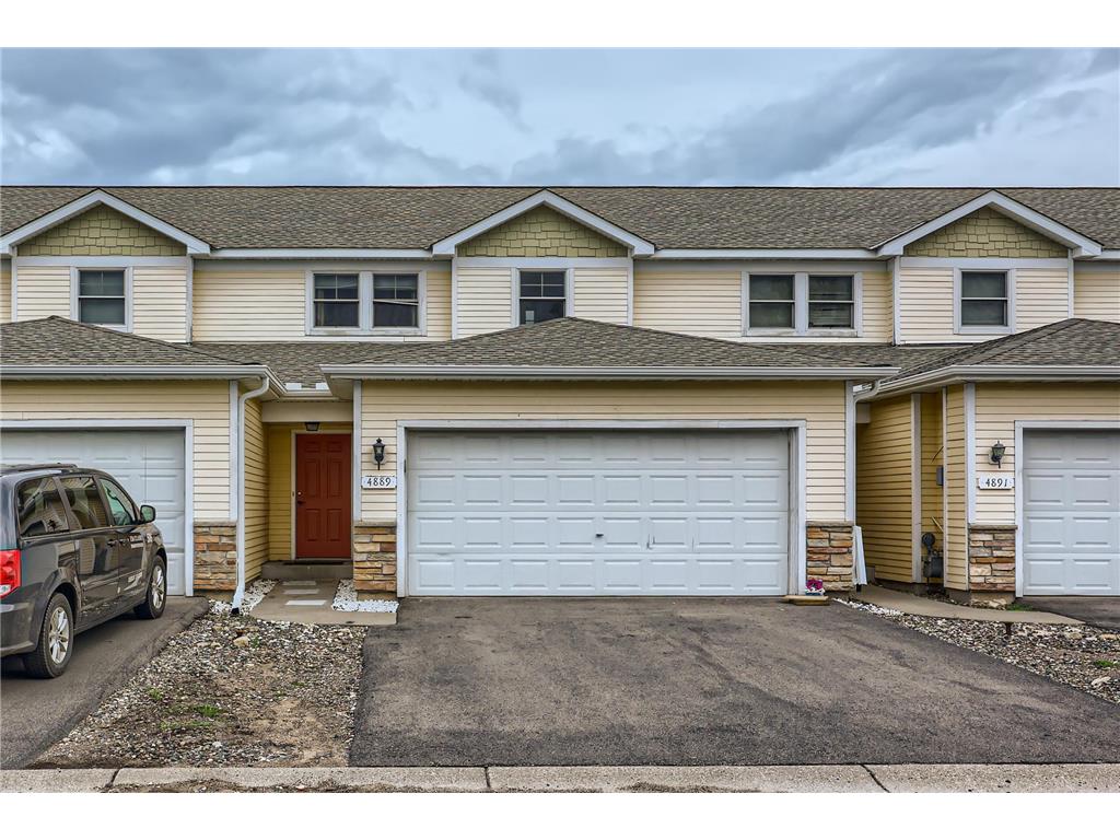 4889 Hamlet Avenue N Oakdale MN 55128 6370305 image1