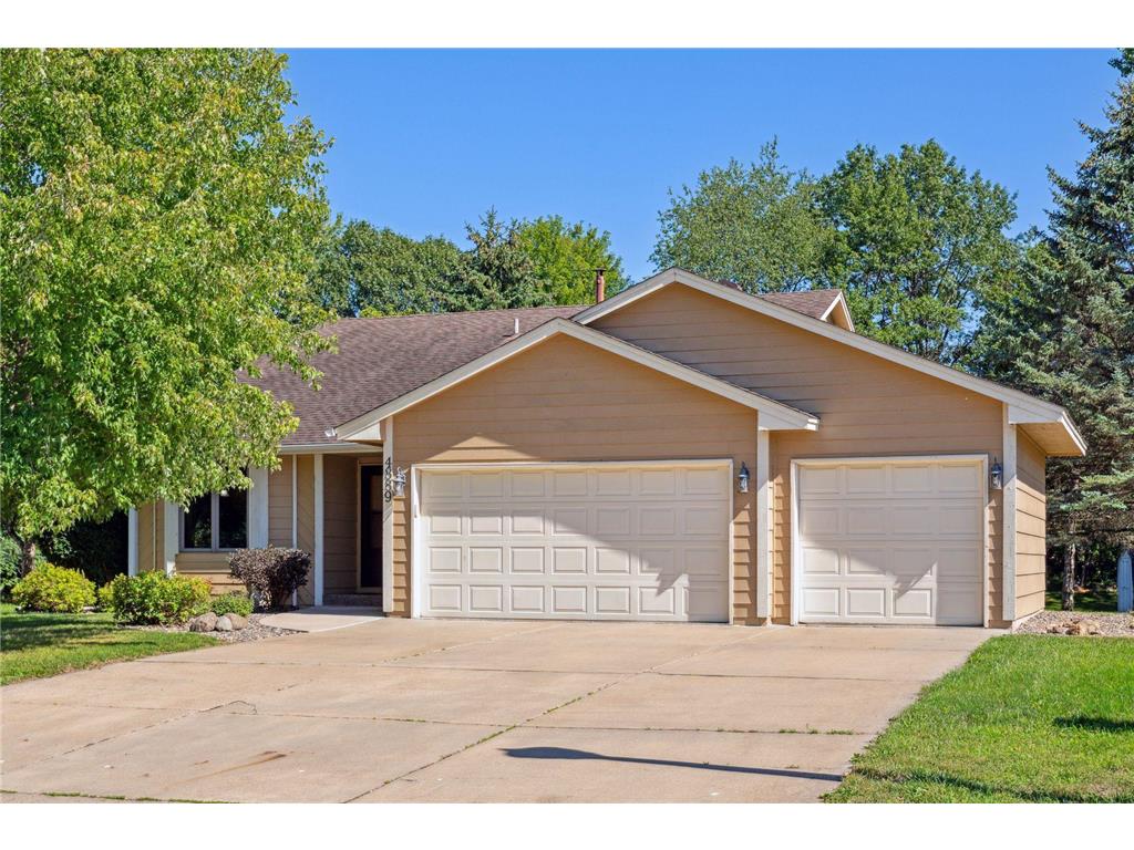 4889 Heather Ridge Road N, Oakdale, MN 55128 MLS 6255870 Edina Realty