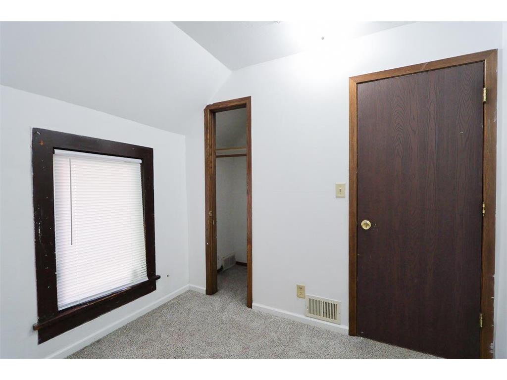489 Whitall Street Saint Paul MN 55130 7071799 image19