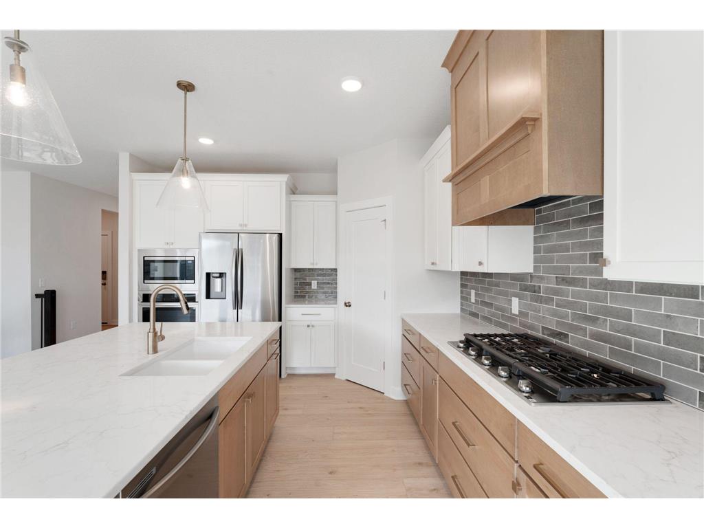 4890 127th Lane NE Blaine MN 55449 7048799 image16