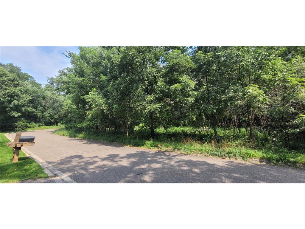 4893x Woodhurst Lane Minnetonka MN 55345 7046368 image7
