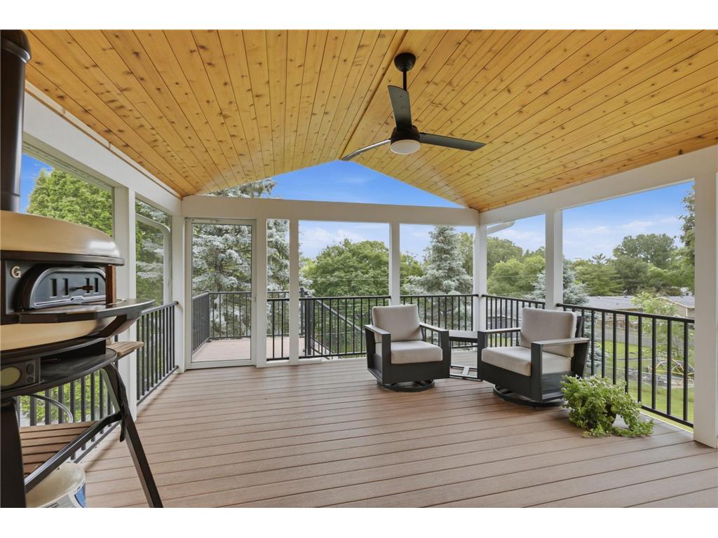 49 14th Avenue SW New Brighton MN 55112 7055330 image2