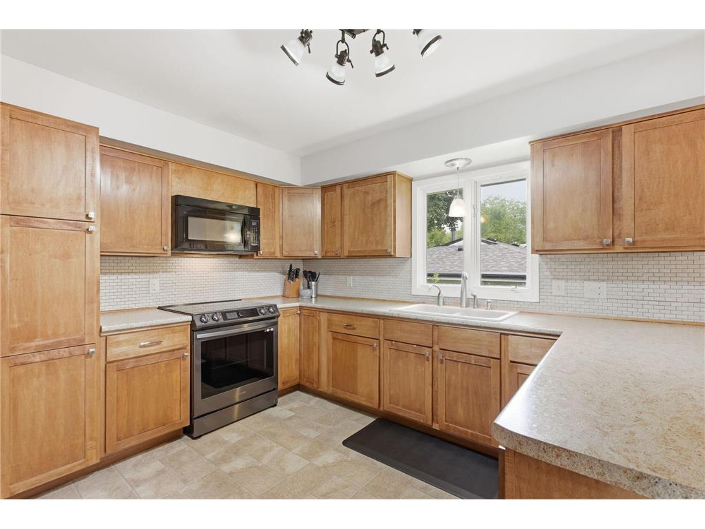 49 14th Avenue SW New Brighton MN 55112 7055330 image9