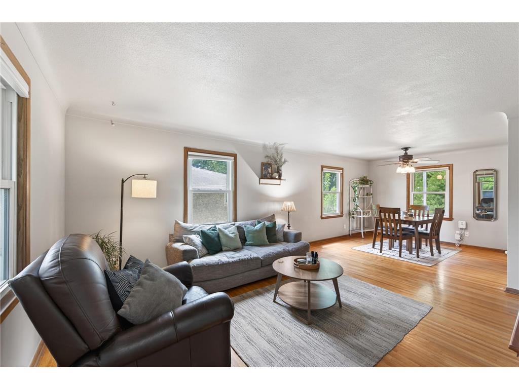 49 Flandrau Place Saint Paul MN 55106 7078945 image1