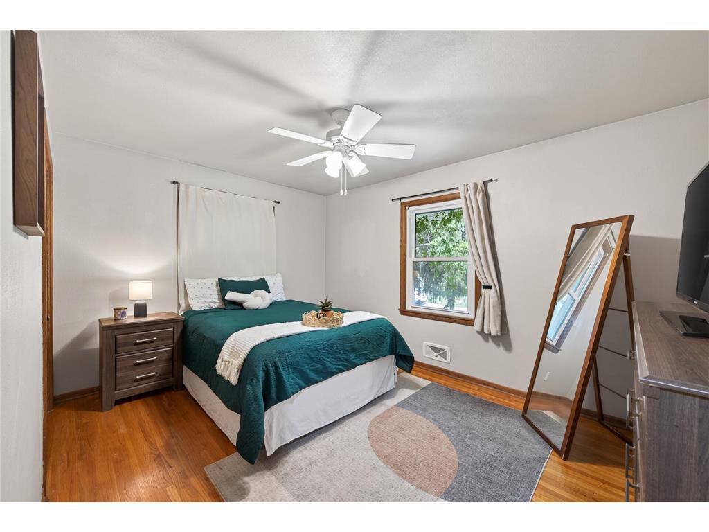 49 Flandrau Place Saint Paul MN 55106 7078945 image10