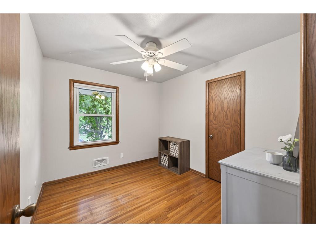 49 Flandrau Place Saint Paul MN 55106 7078945 image12