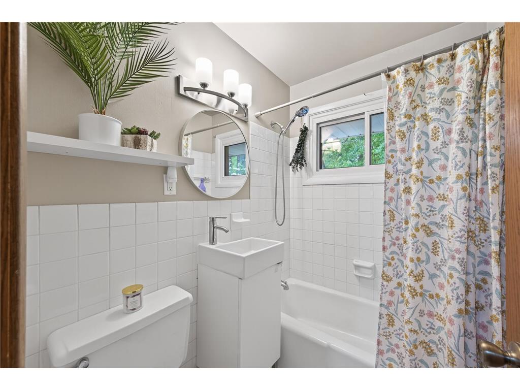 49 Flandrau Place Saint Paul MN 55106 7078945 image15