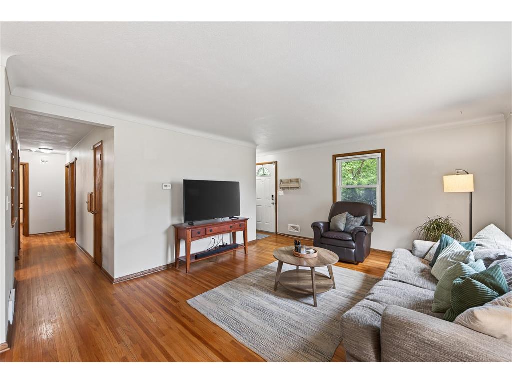 49 Flandrau Place Saint Paul MN 55106 7078945 image5