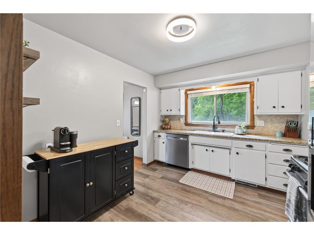 49 Flandrau Place Saint Paul MN 55106 7078945 image9