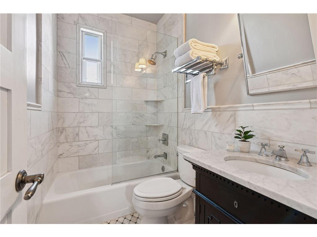 49 Island Avenue W Minneapolis MN 55401 - Mississippi 7051731 image12