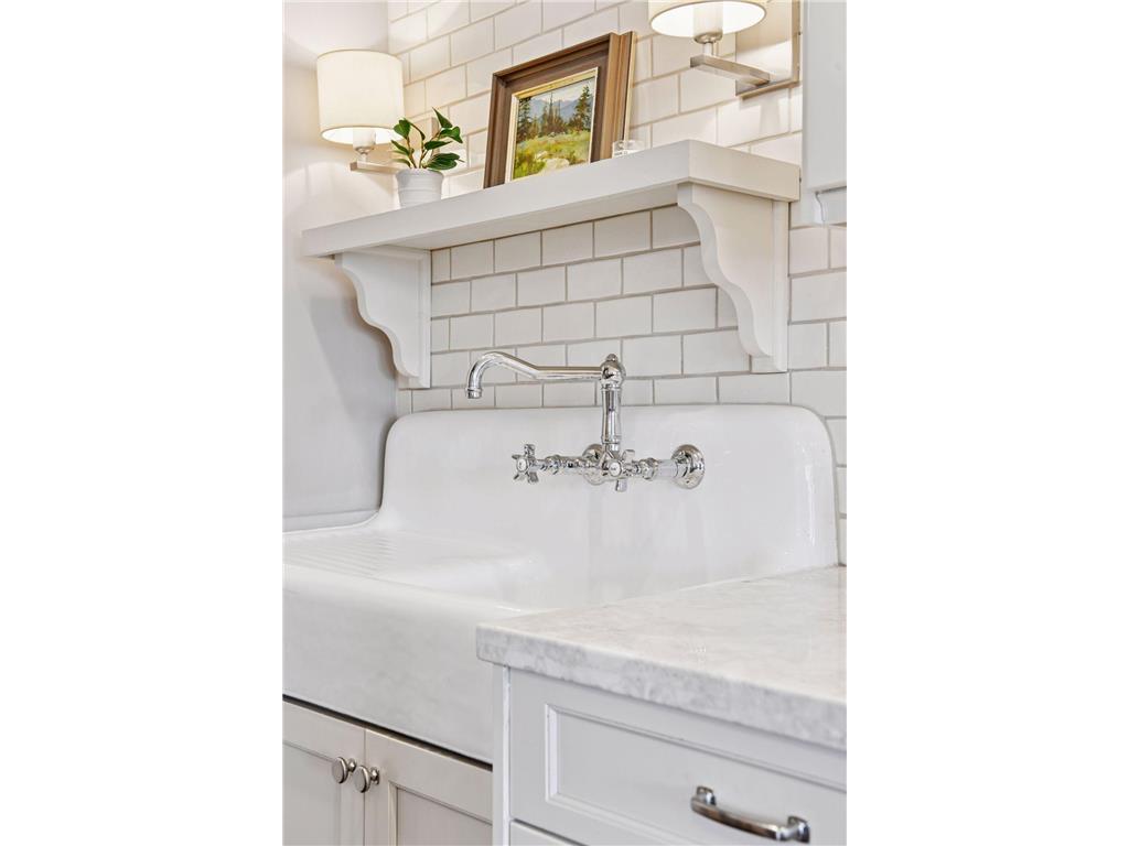 49 Island Avenue W Minneapolis MN 55401 - Mississippi 7051731 image24