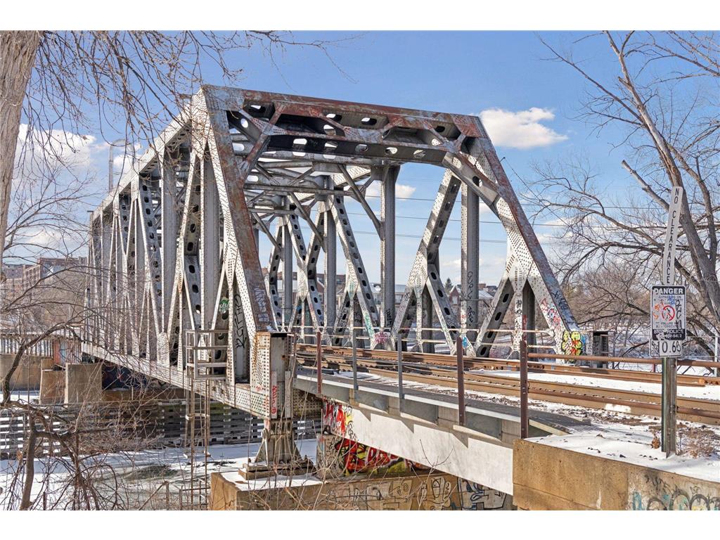 49 Island Avenue W Minneapolis MN 55401 - Mississippi 7051731 image33