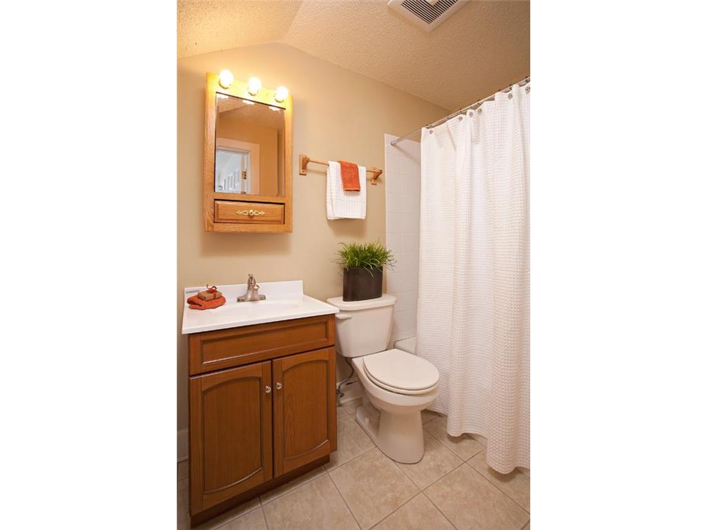 49 Manitoba Avenue Saint Paul MN 55117 7065946 image12