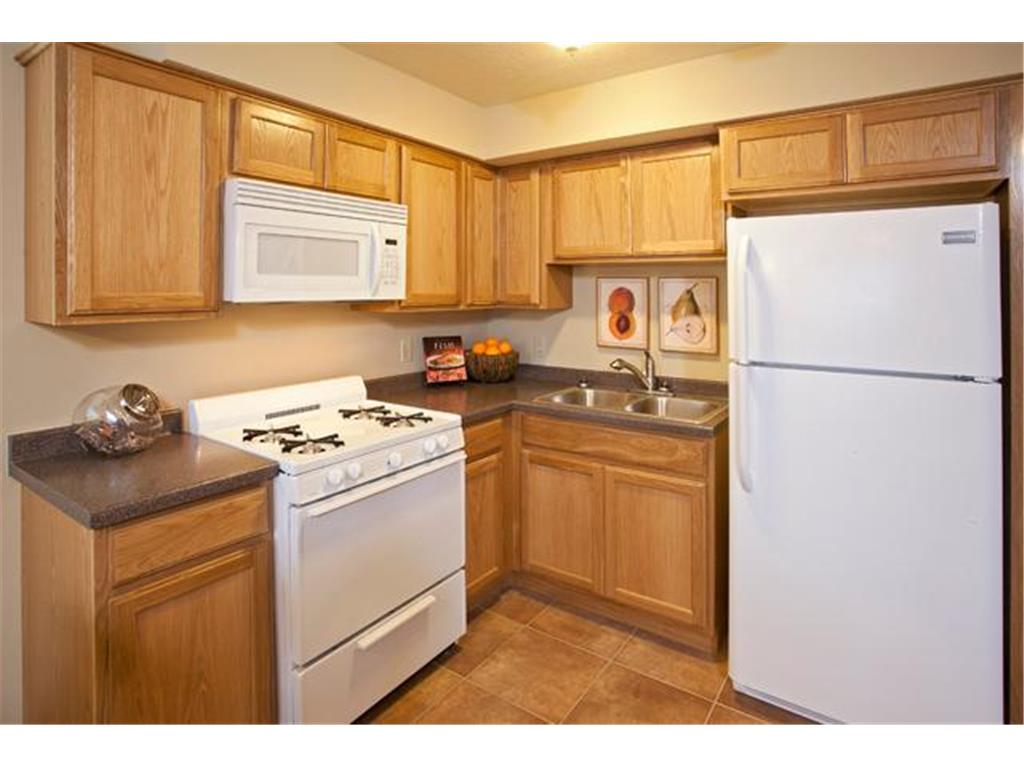 49 Manitoba Avenue Saint Paul MN 55117 7065946 image4