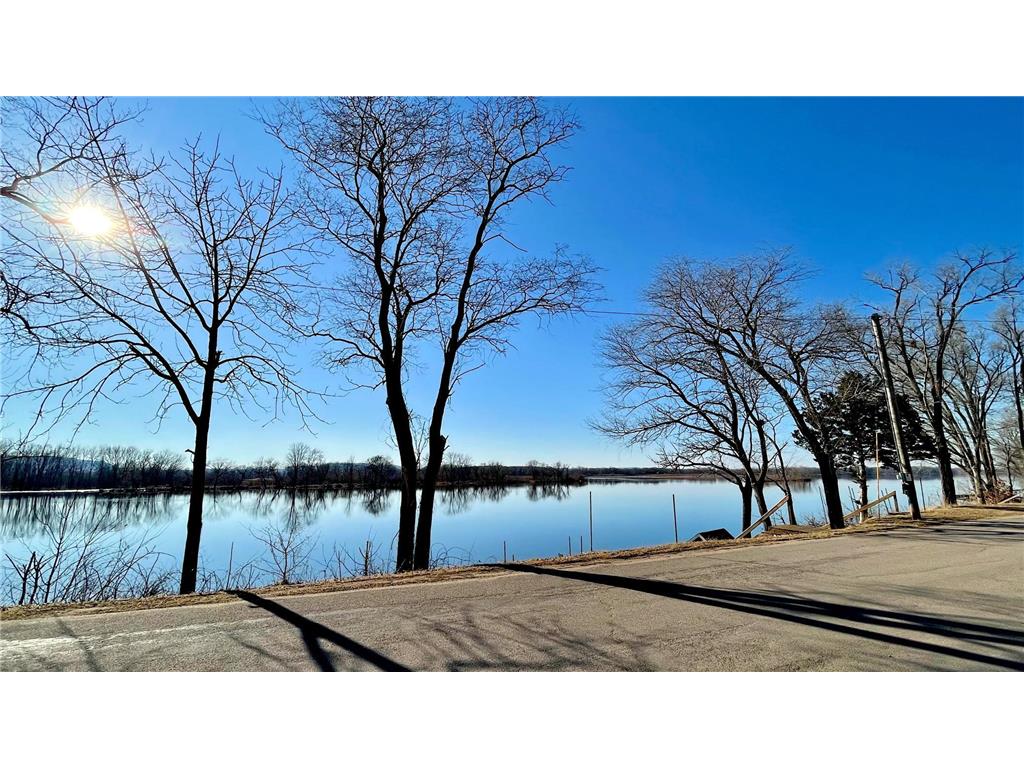 49 W 14th Street Buffalo City WI 54622 7031115 image10